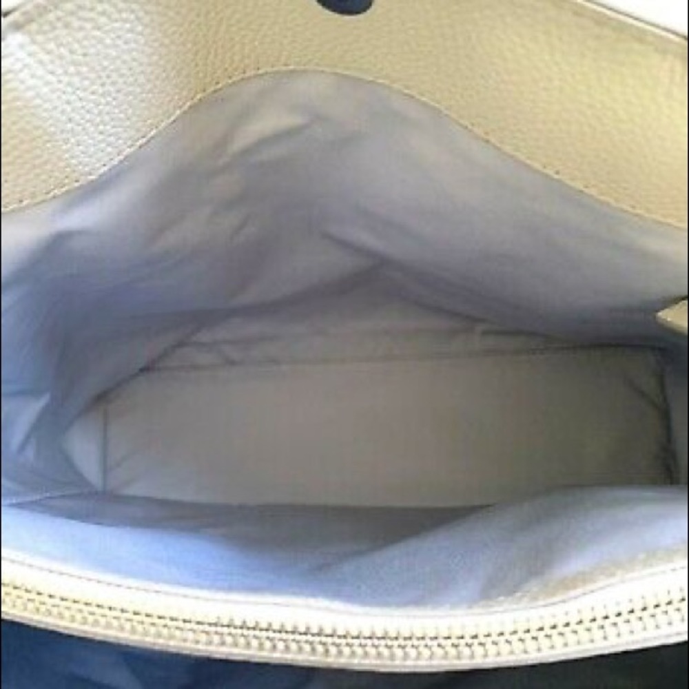 Marc Jacobs Supple Group Leather Tote - Picture 3 of 5